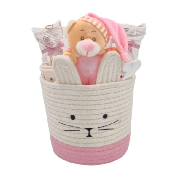 Coș cadou fetiță Micuța Minune – Set 10 produse 3–6 luni