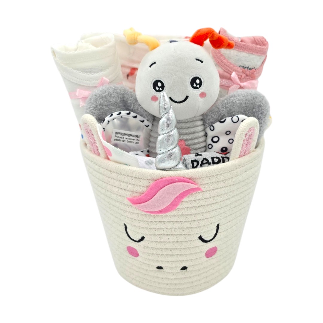 Coș Cadou pentru bebeluși fetițe Unicornul Vesel – Set 11 produse premium, 3–6 luni